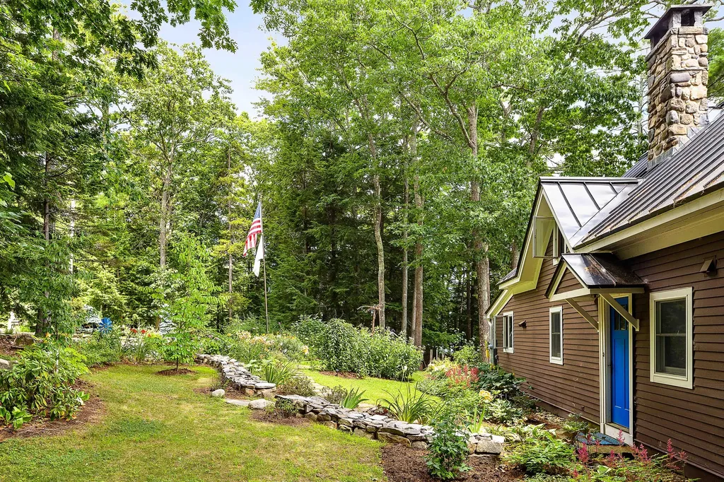108 Norton Pond Road Lincolnville ME 04849