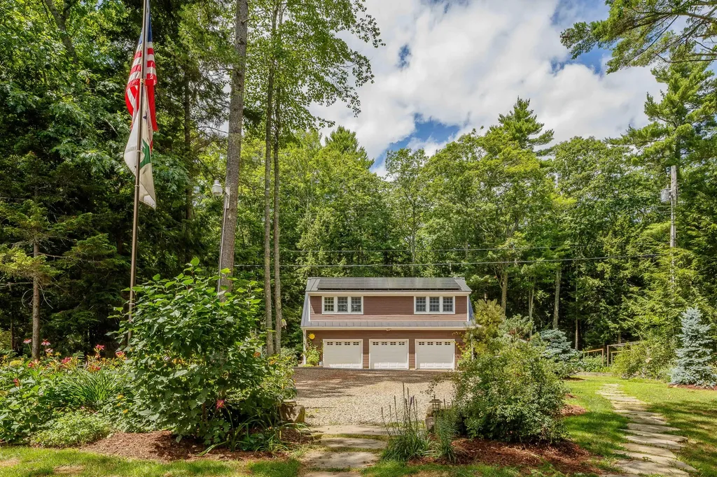 108 Norton Pond Road Lincolnville ME 04849