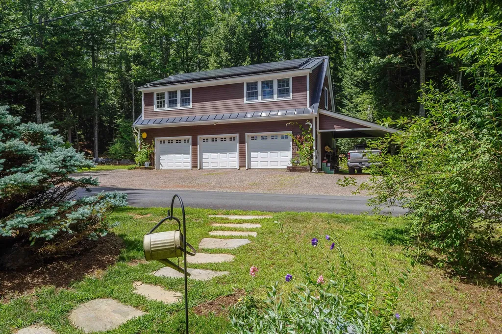 108 Norton Pond Road Lincolnville ME 04849