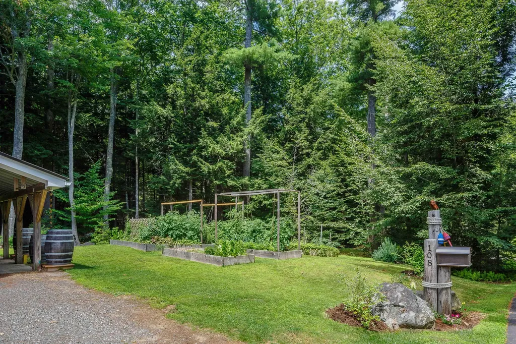 108 Norton Pond Road Lincolnville ME 04849