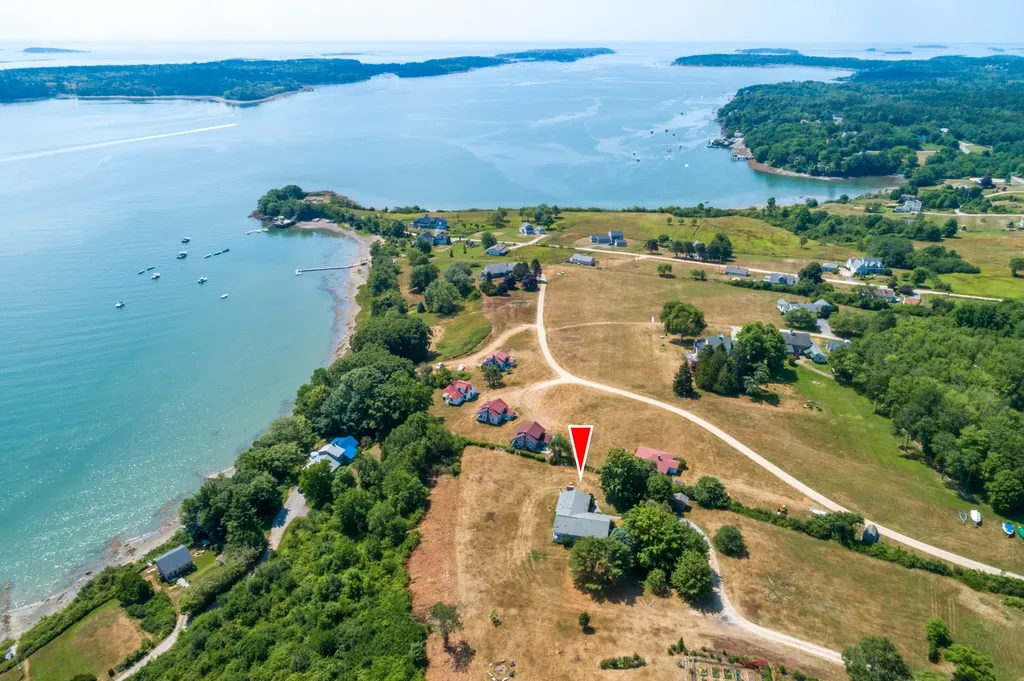 28 Red Fox Run Harpswell ME 04079