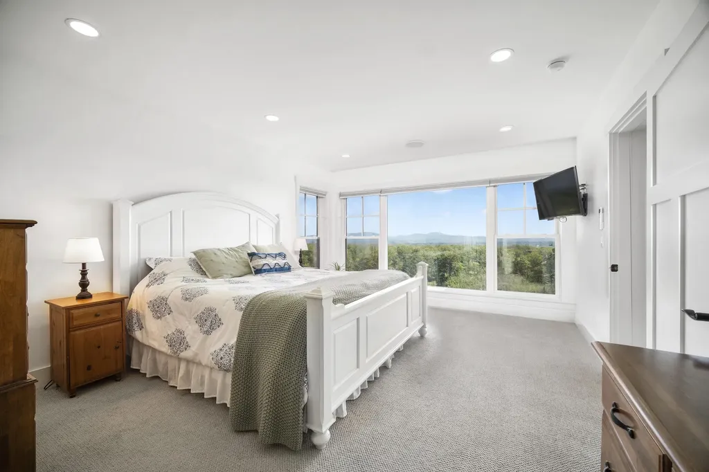 115 Millay Lane Union ME 04862