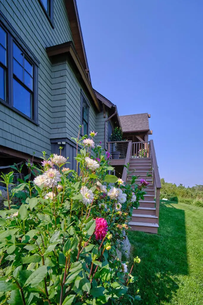 115 Millay Lane Union ME 04862