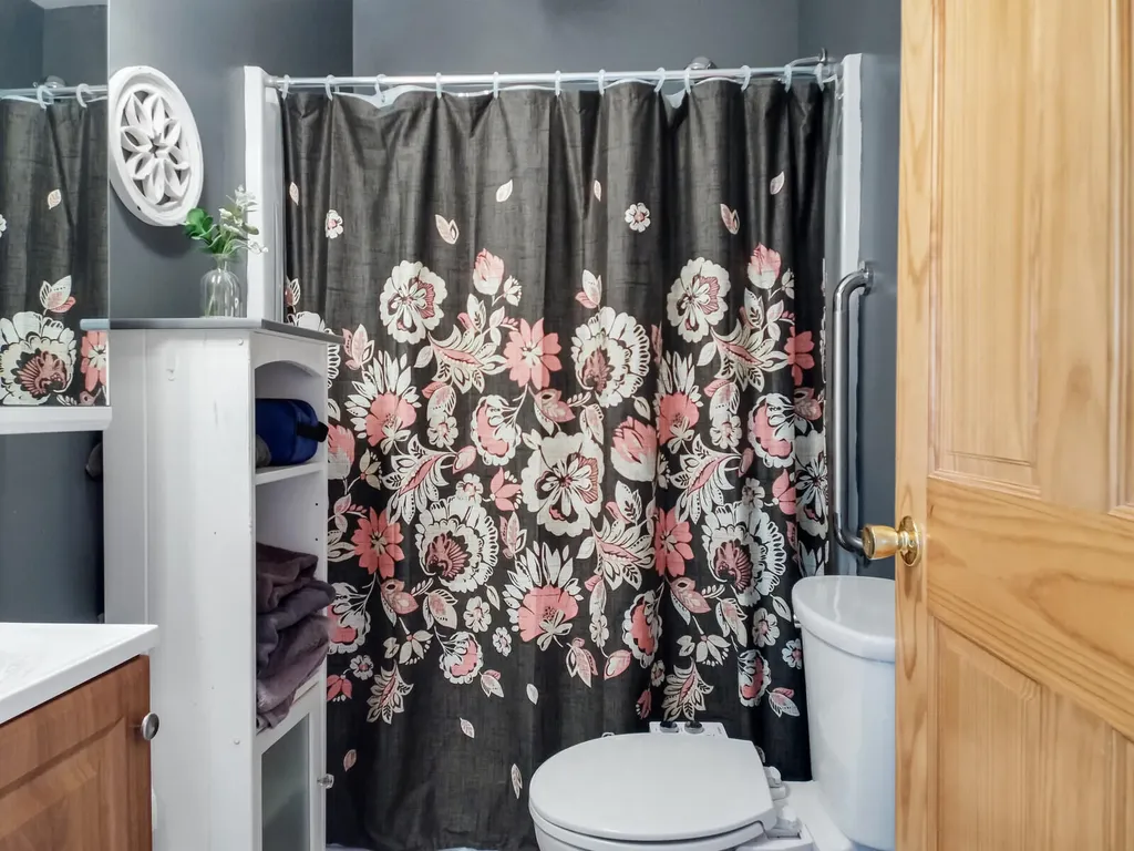127 Mutton Lane Clinton ME 04927