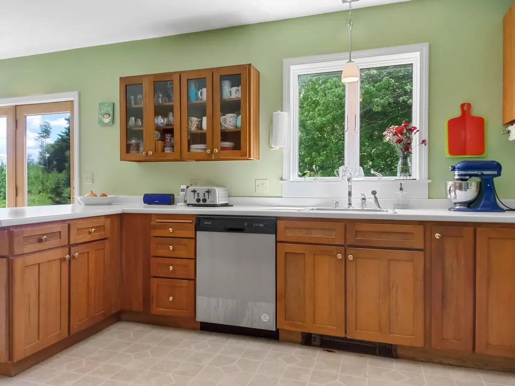 127 Mutton Lane Clinton ME 04927