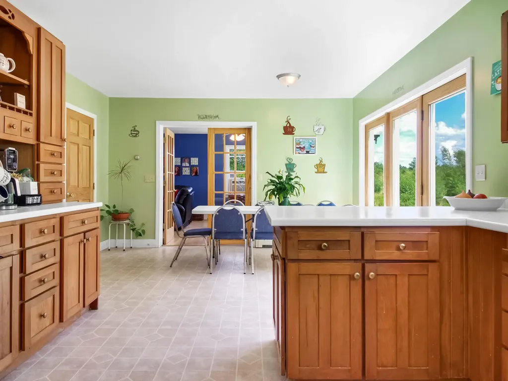 127 Mutton Lane Clinton ME 04927