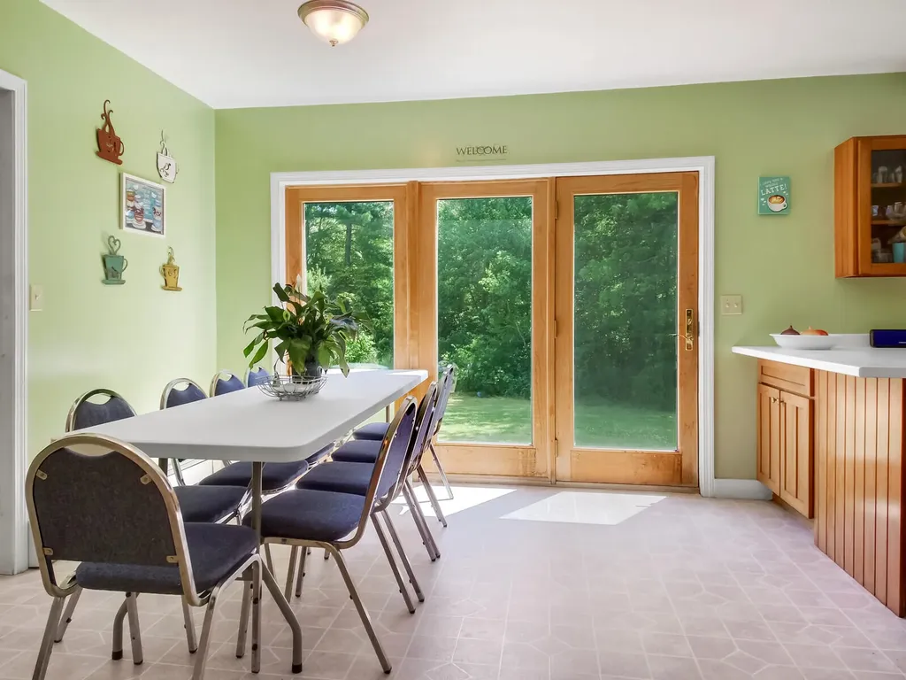 127 Mutton Lane Clinton ME 04927