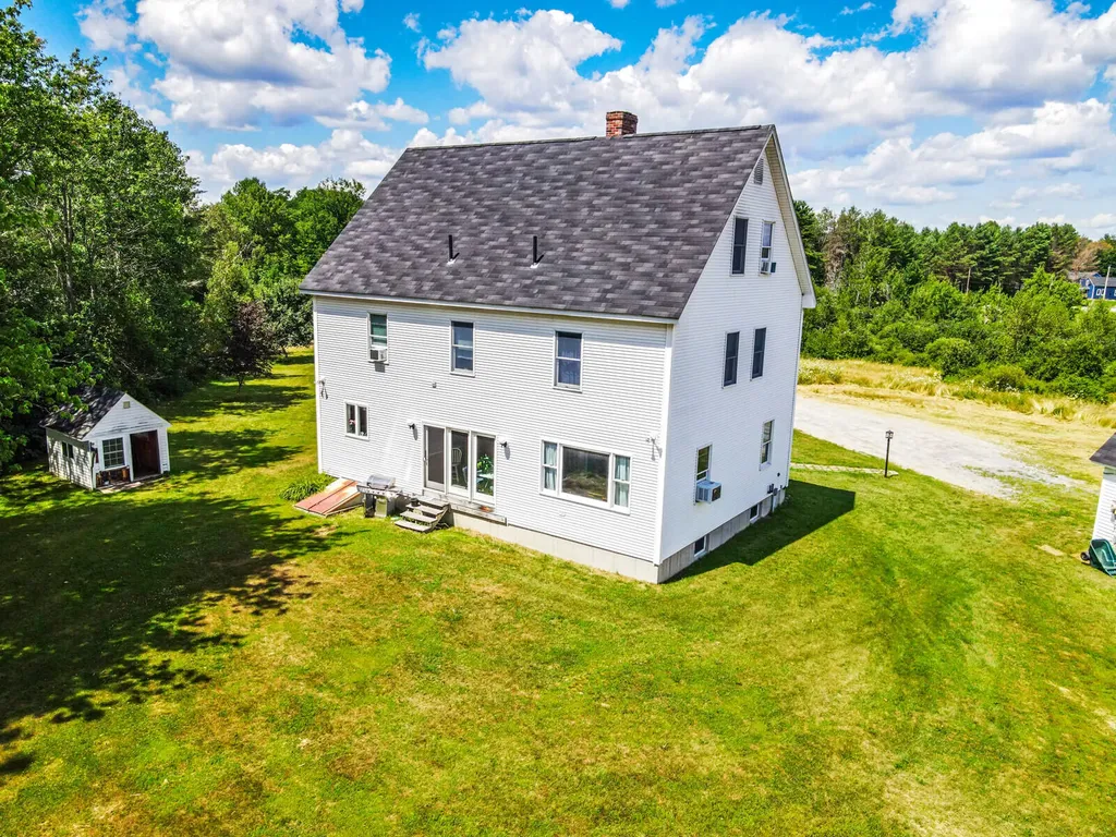 127 Mutton Lane Clinton ME 04927