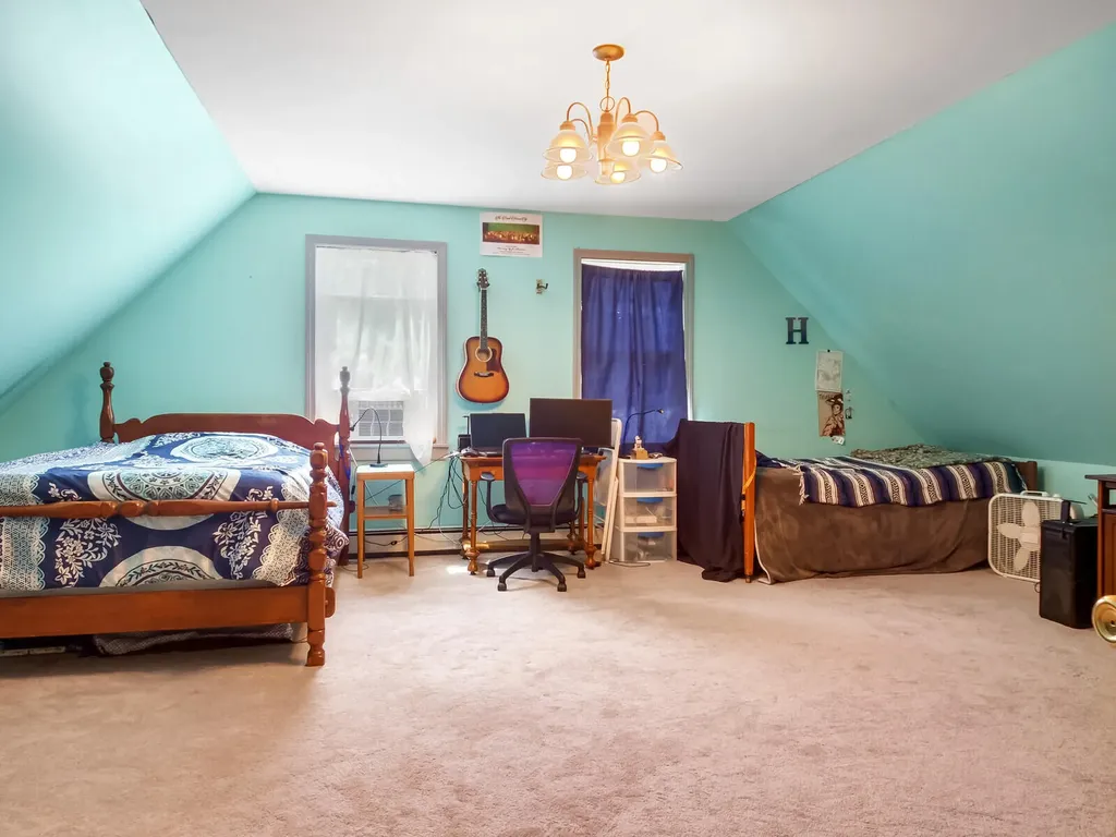 127 Mutton Lane Clinton ME 04927