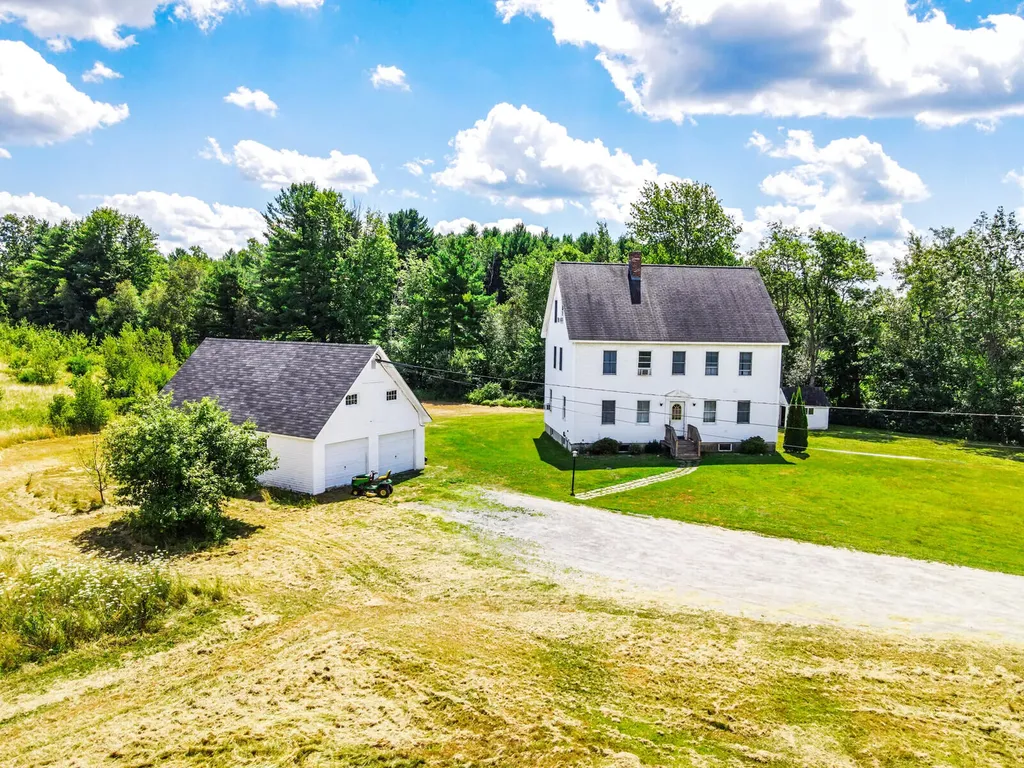 127 Mutton Lane Clinton ME 04927