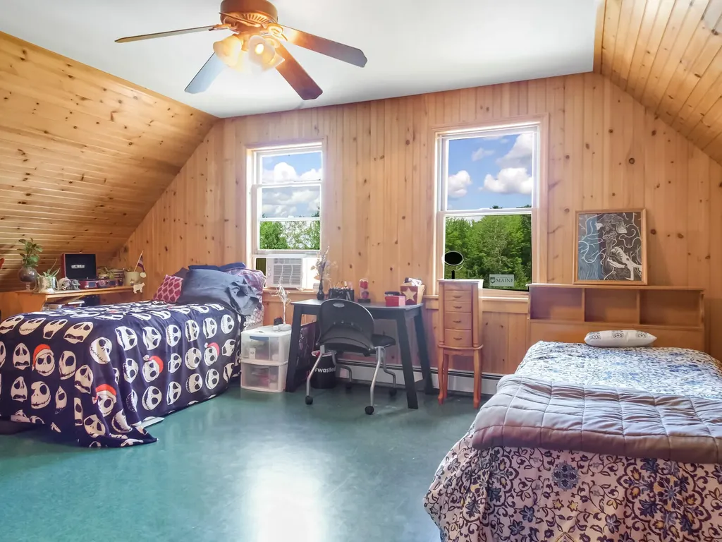 127 Mutton Lane Clinton ME 04927