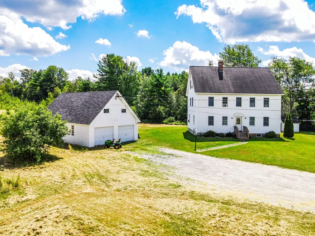 127 Mutton Lane Clinton ME 04927