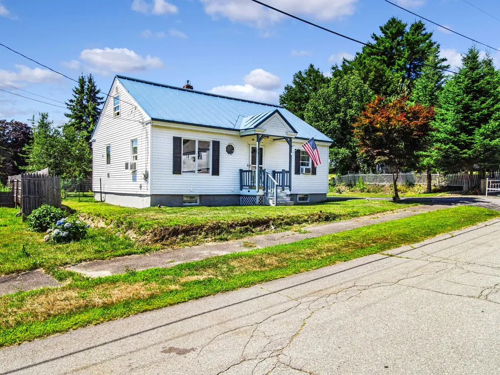 6 Trueworthy Avenue Augusta ME 04330