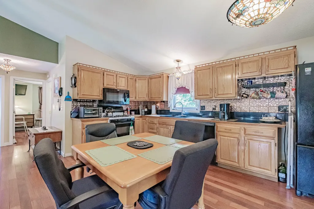 8 Pilgrim Drive Hiram ME 04041