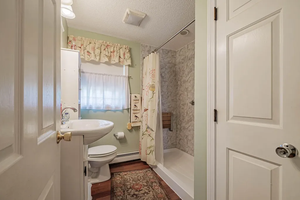 8 Pilgrim Drive Hiram ME 04041