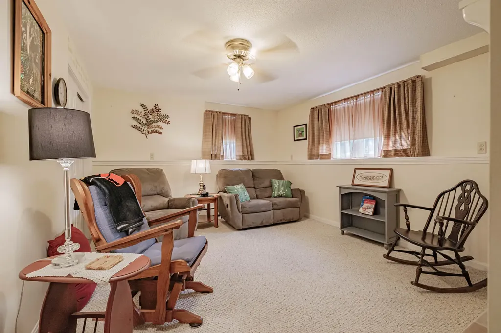 8 Pilgrim Drive Hiram ME 04041