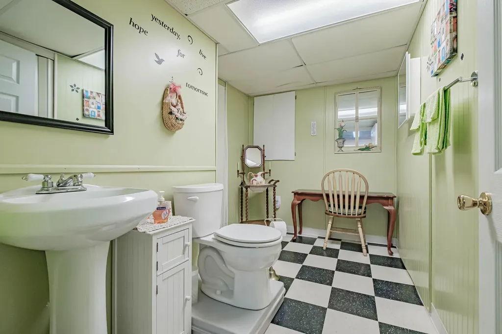 8 Pilgrim Drive Hiram ME 04041