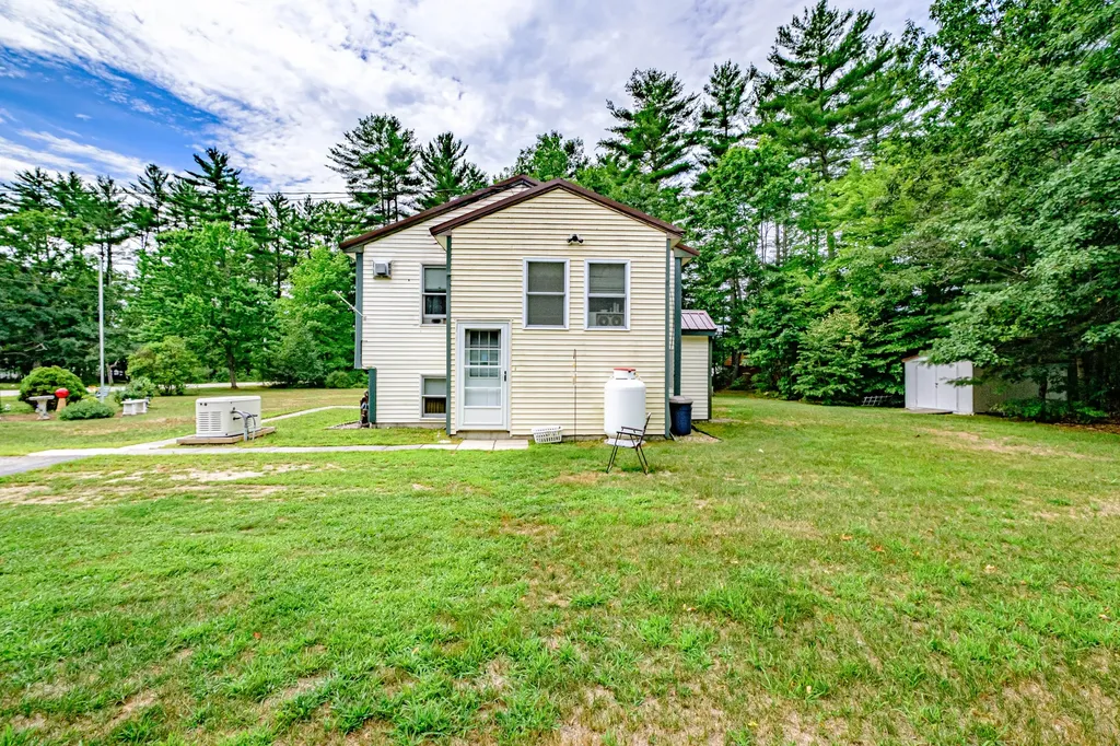 8 Pilgrim Drive Hiram ME 04041