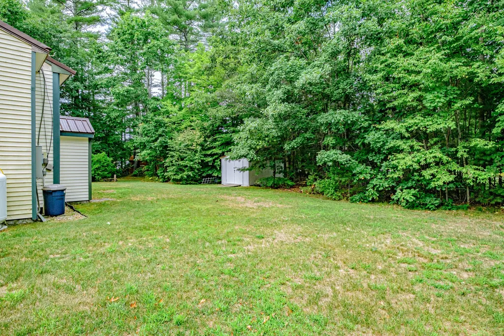 8 Pilgrim Drive Hiram ME 04041