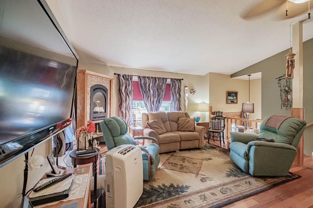 8 Pilgrim Drive Hiram ME 04041