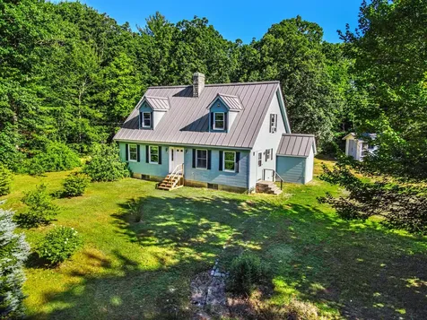 24 Kelley Road Pittston ME 04345
