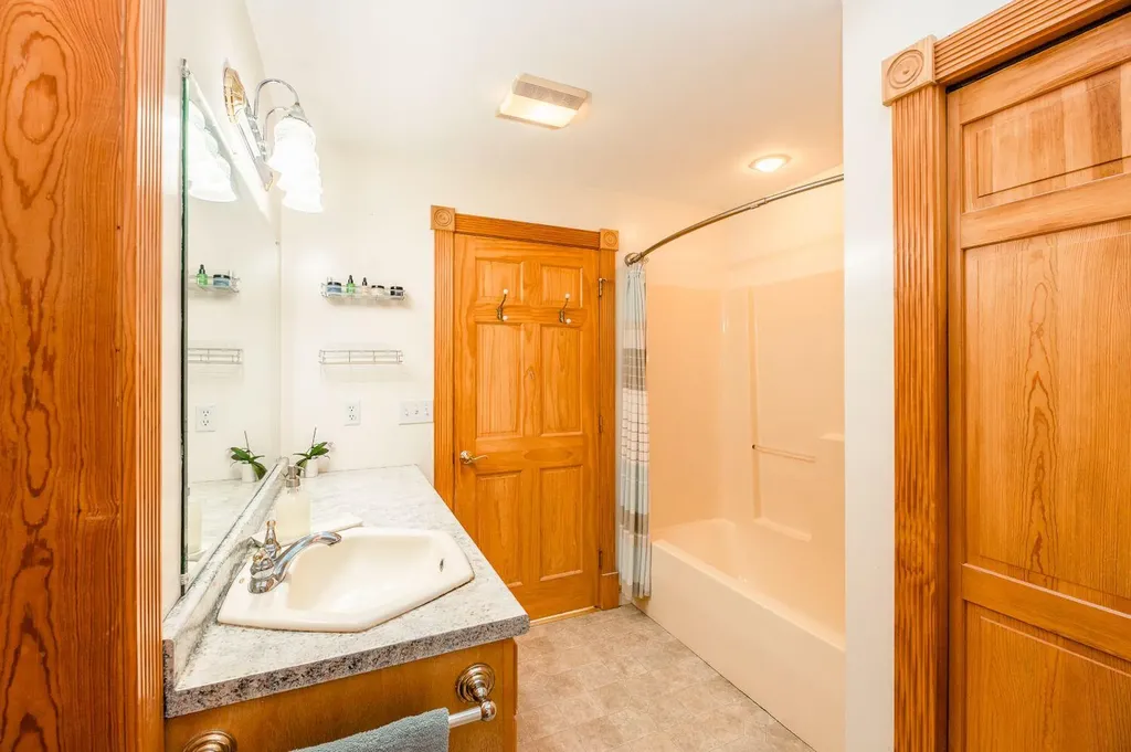 449 Prescott Road Manchester ME 04351