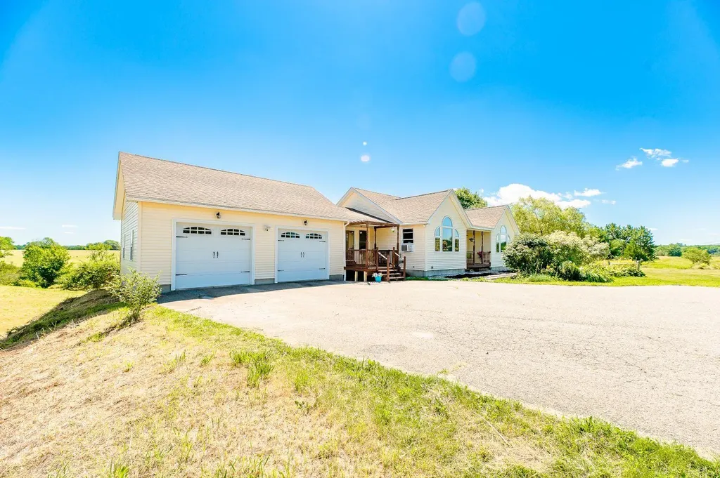 449 Prescott Road Manchester ME 04351