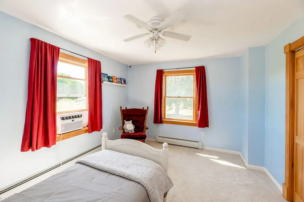 449 Prescott Road Manchester ME 04351