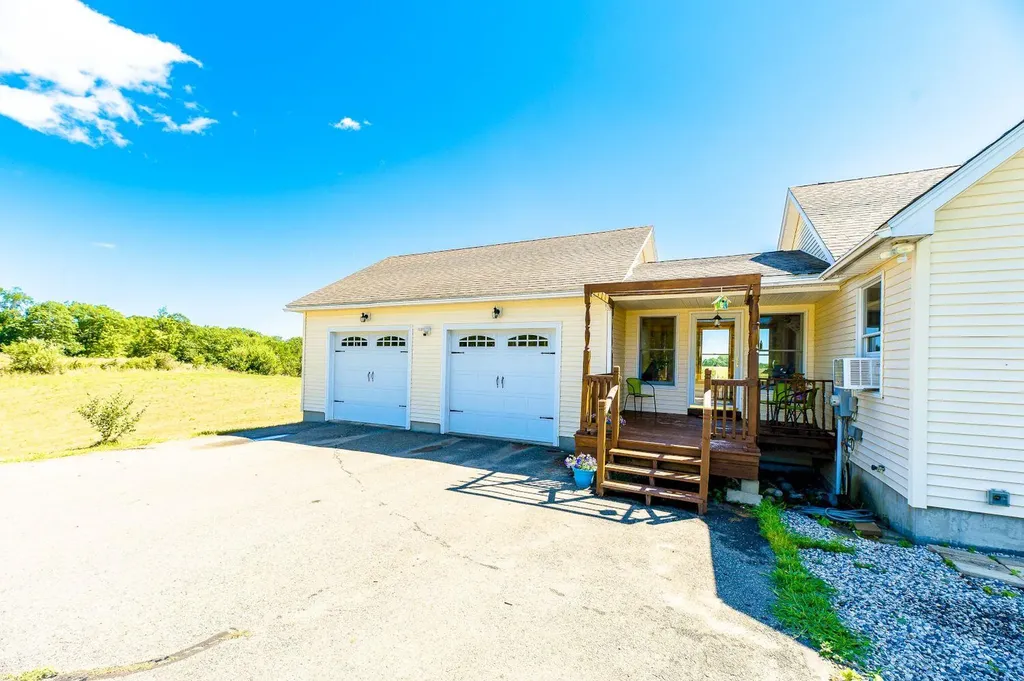 449 Prescott Road Manchester ME 04351