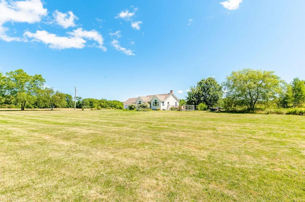 449 Prescott Road Manchester ME 04351