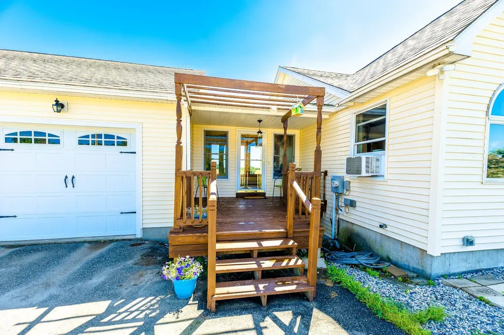 449 Prescott Road Manchester ME 04351