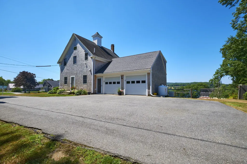 21 Thurston Lane Union ME 04862
