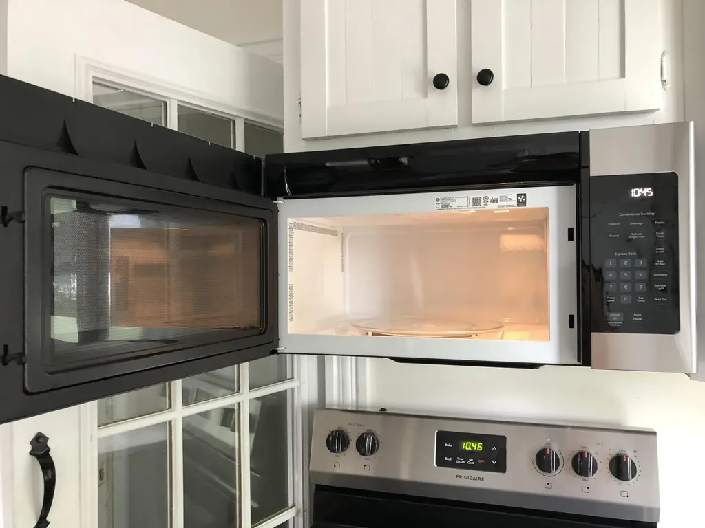 18 James Street Bangor ME 04401