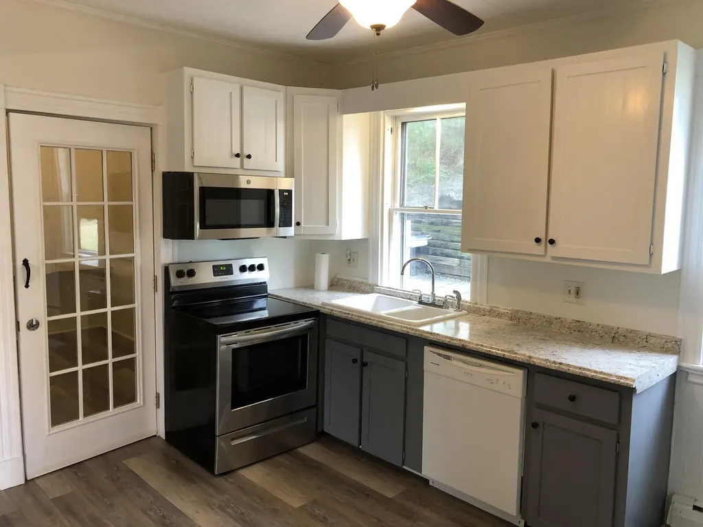 18 James Street Bangor ME 04401