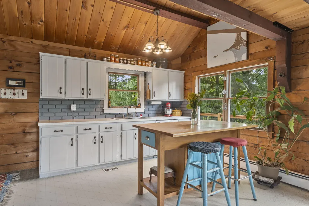 210 River Road Biddeford ME 04005