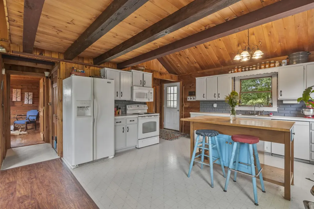 210 River Road Biddeford ME 04005