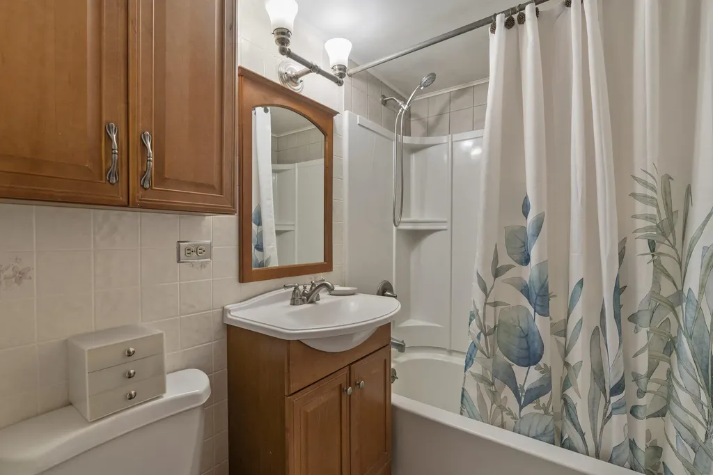 210 River Road Biddeford ME 04005