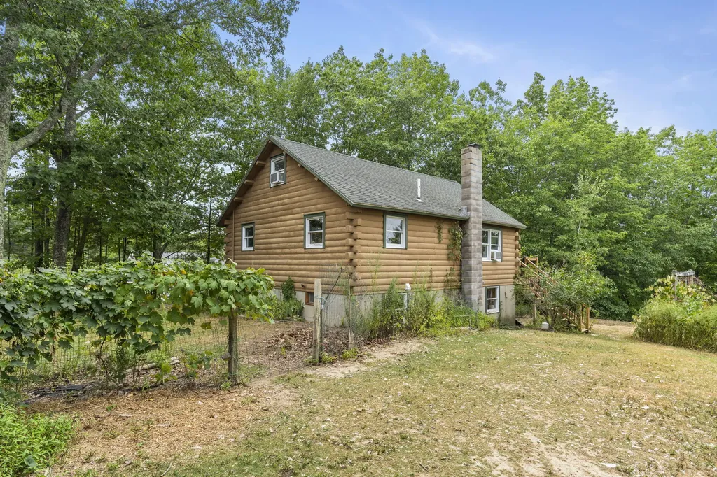 210 River Road Biddeford ME 04005