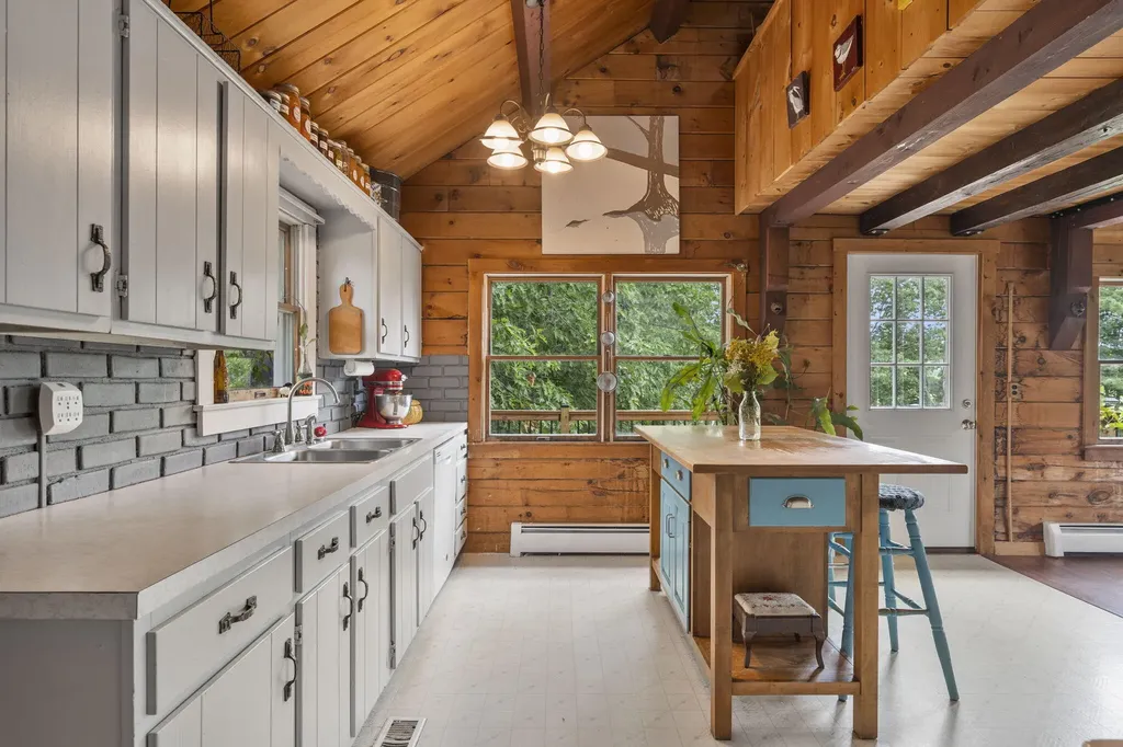 210 River Road Biddeford ME 04005