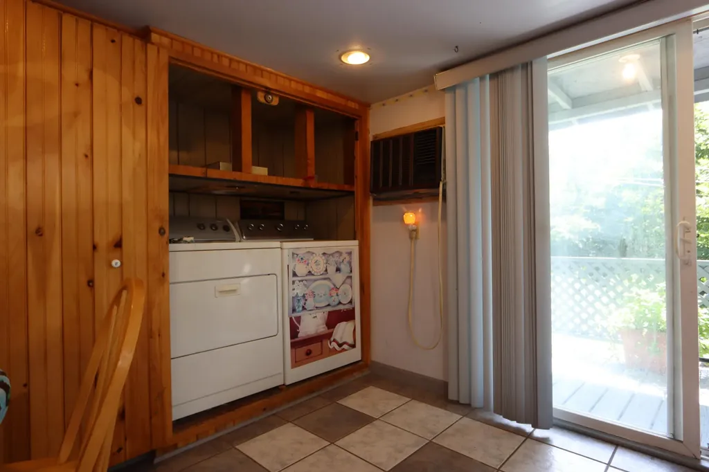5 Woodlawn Street Lewiston ME 04240
