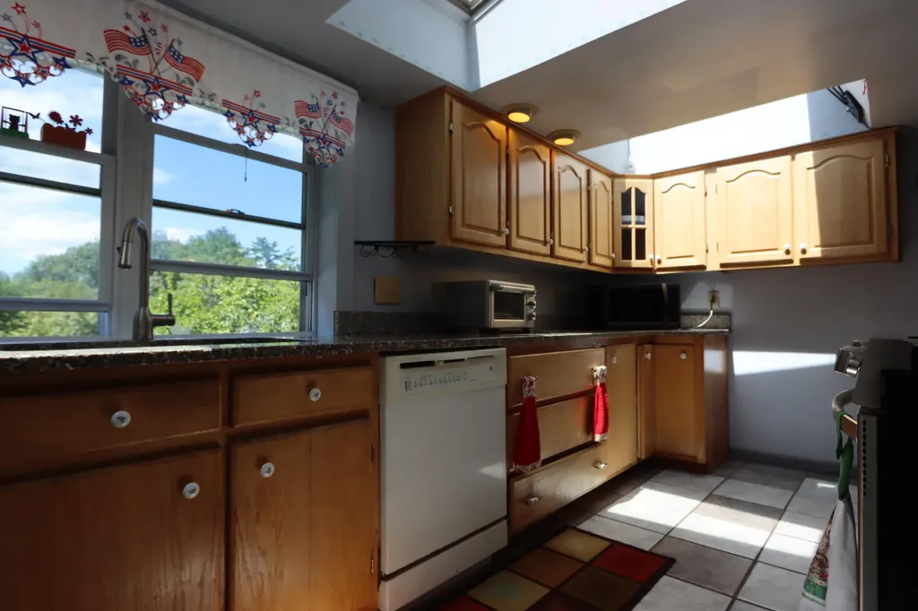 5 Woodlawn Street Lewiston ME 04240