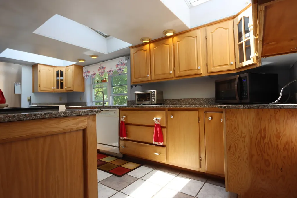 5 Woodlawn Street Lewiston ME 04240