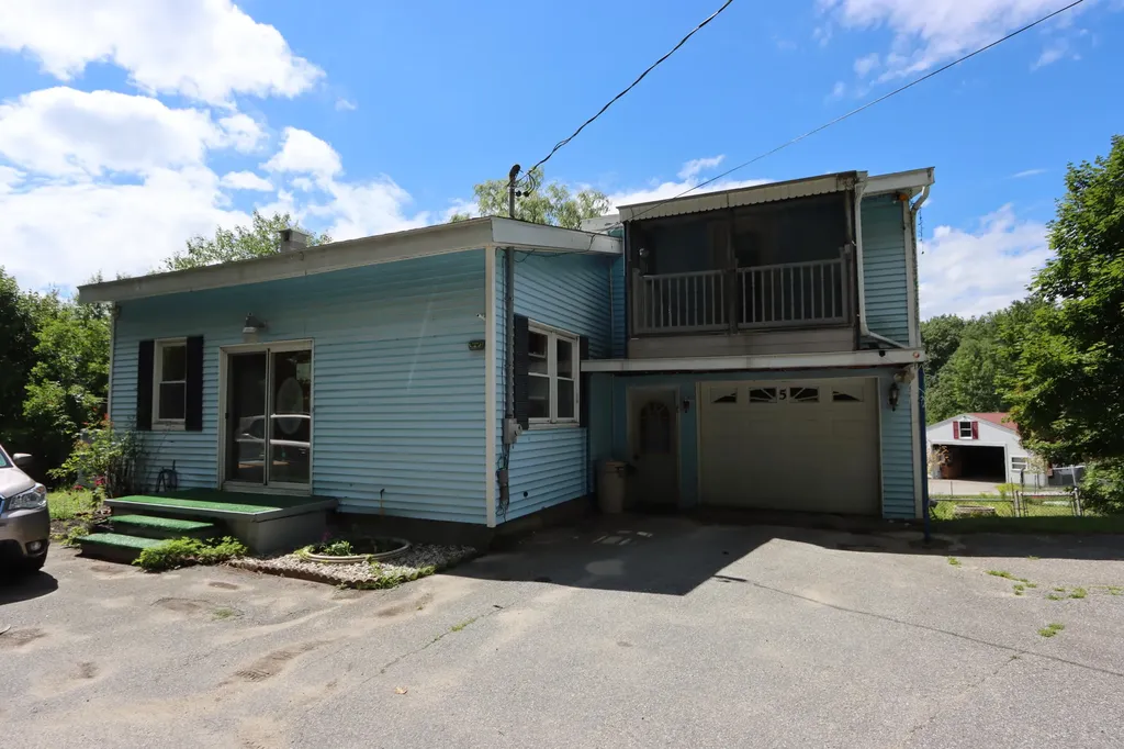 5 Woodlawn Street Lewiston ME 04240