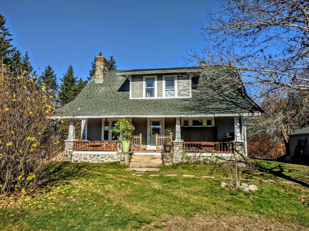 88 Douglas Highway Lamoine ME 04605