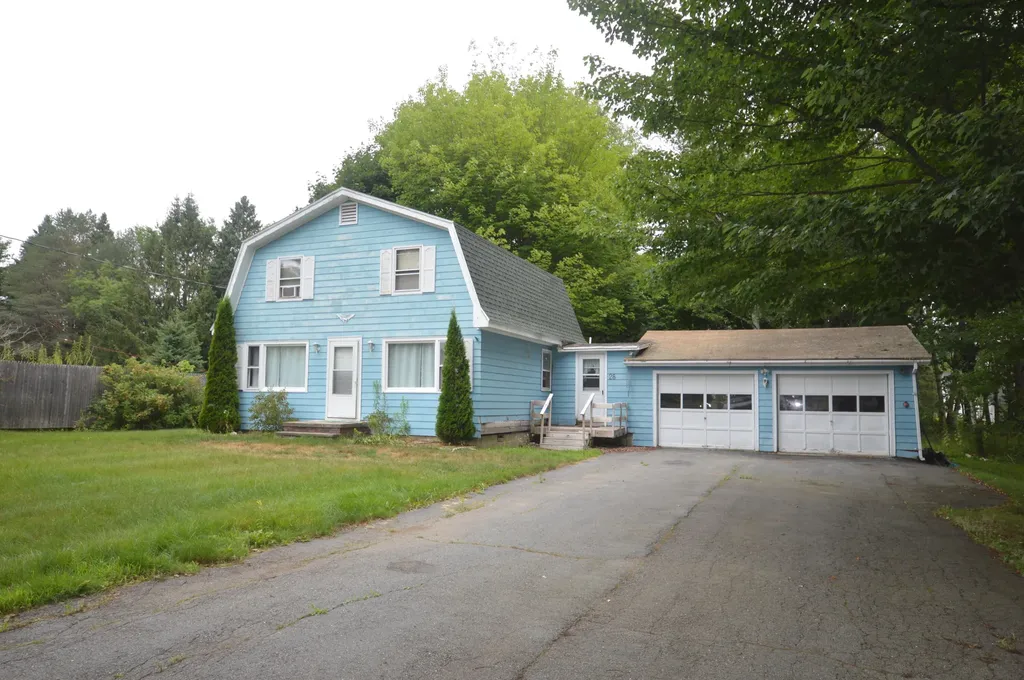 28 Patterson Street Hampden ME 04444