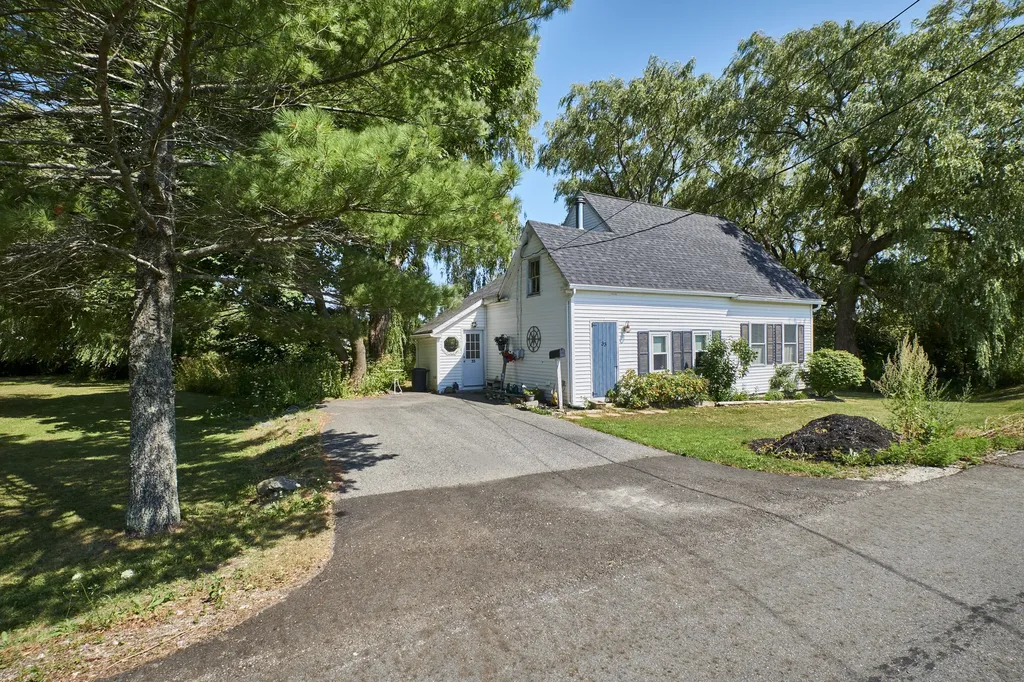 33 Lovejoy Street Rockland ME 04841