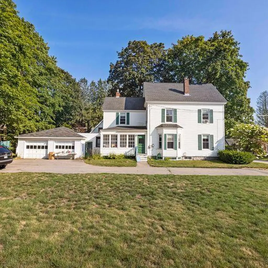 12 Dane Street Kennebunk ME 04043