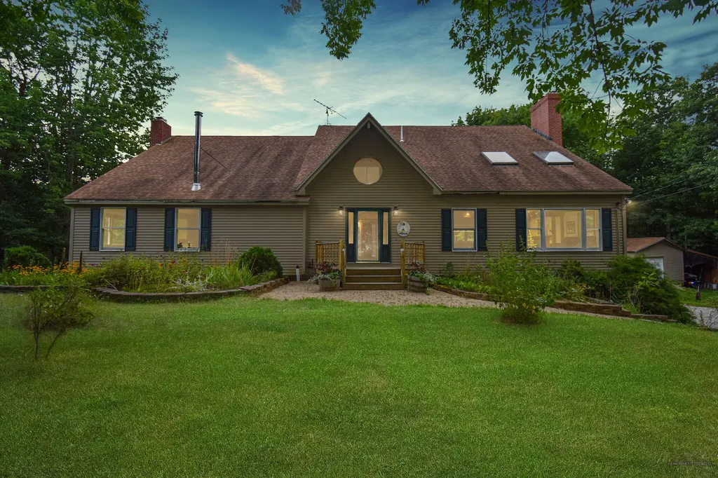 118 Stackpole Road Durham ME 04222
