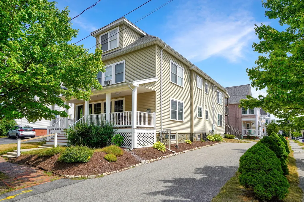 3 Matthews Street Portland ME 04103