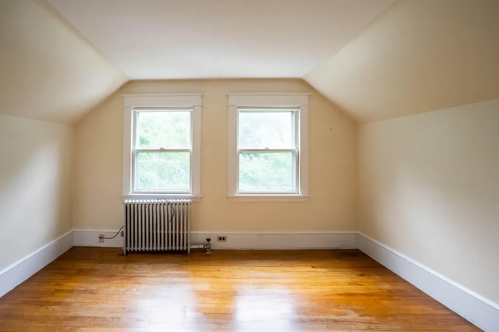 22 Caleb Street Portland ME 04102